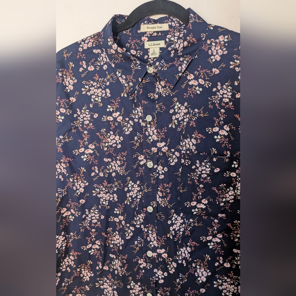 L.L. BEAN Floral WRINKLE FREE Cotton Button Down Shirt Navy Pink Size L EUC - Picture 7 of 12